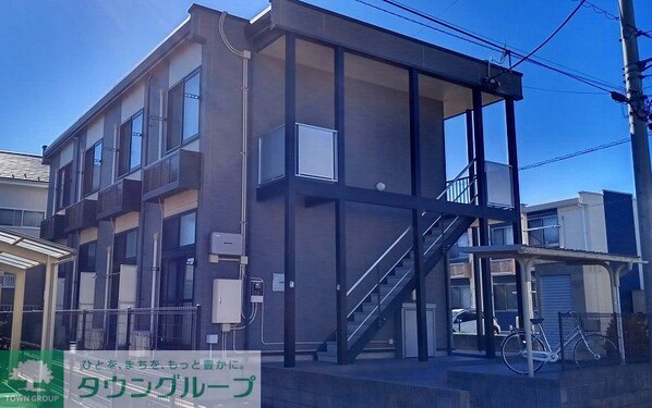 レオパレス美勝園IIの物件外観写真